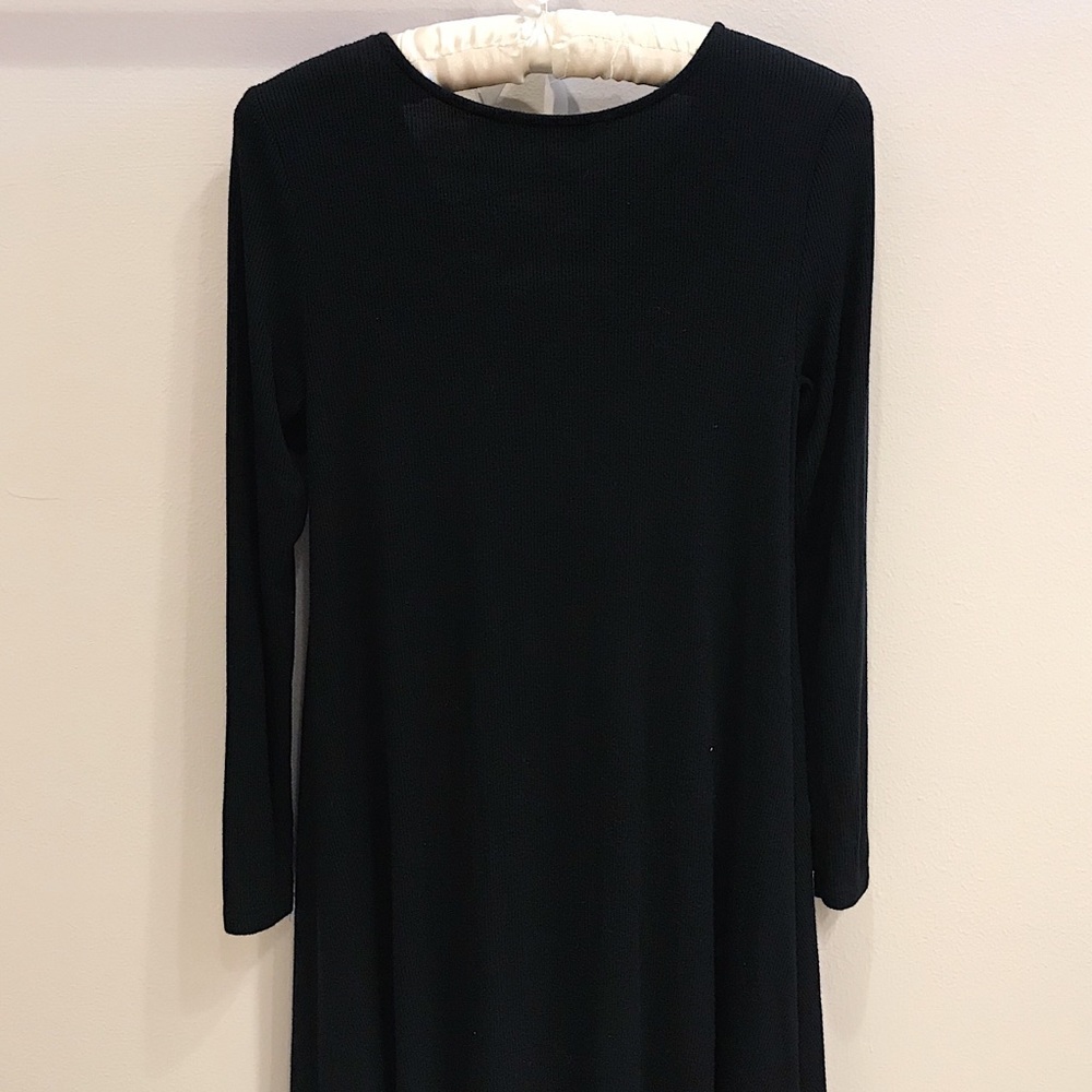 BLACK LACE UP DETAILING DRESS - Picture 2 of 2